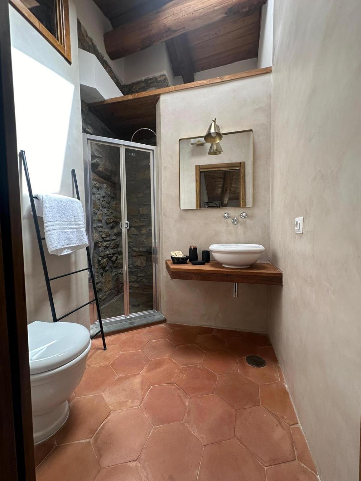 La Mansarda Bed & Breakfast กัสเตลลาบาเต ภายนอก รูปภาพ